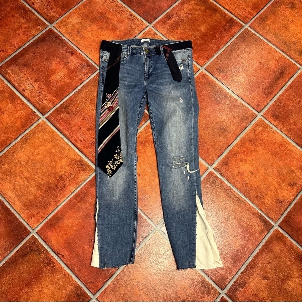 Leonard Paris Neck Tie Belt Jeans - Picture 2 of 7